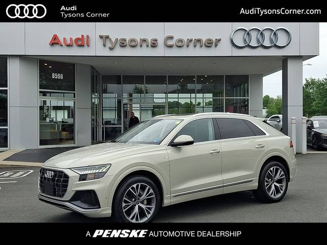 2023 Audi Q8 Prestige AWD photo