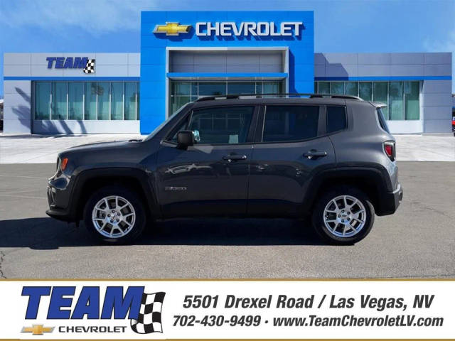 2023 Jeep Renegade Latitude 4WD photo