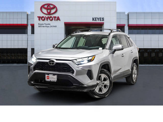2023 Toyota RAV4 XLE FWD photo