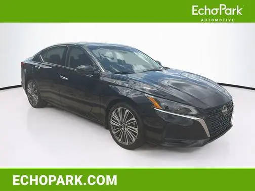 2023 Nissan Altima 2.5 SL FWD photo