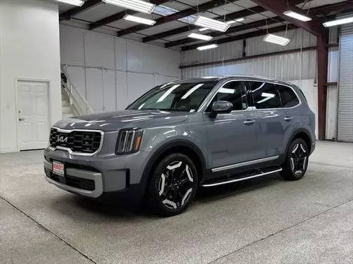 2023 Kia Telluride S AWD photo