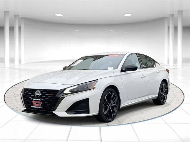 2023 Nissan Altima 2.5 SR AWD photo
