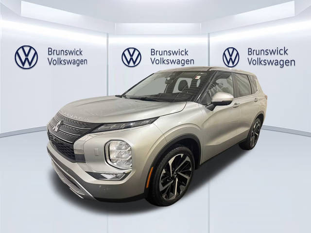 2023 Mitsubishi Outlander SE AWD photo