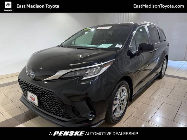 2023 Toyota Sienna XSE AWD photo