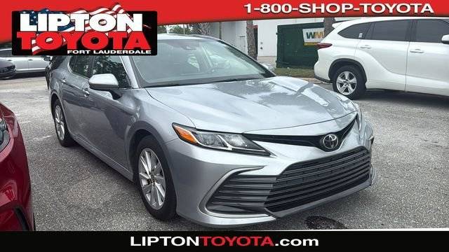2023 Toyota Camry LE FWD photo