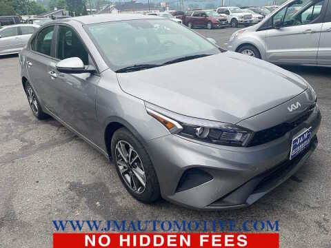 2023 Kia Forte LXS FWD photo