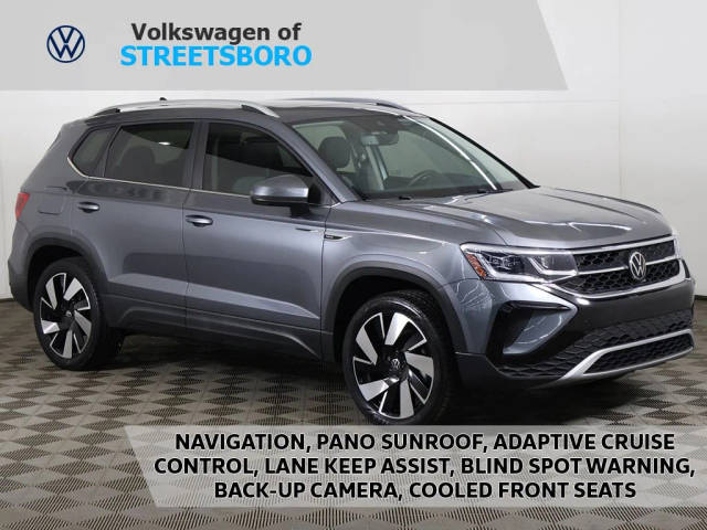 2023 Volkswagen Taos SEL AWD photo