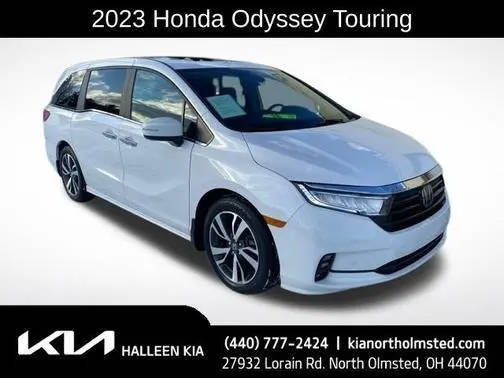 2023 Honda Odyssey Touring FWD photo