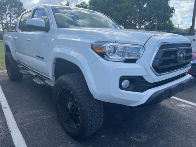 2023 Toyota Tacoma SR5 4WD photo