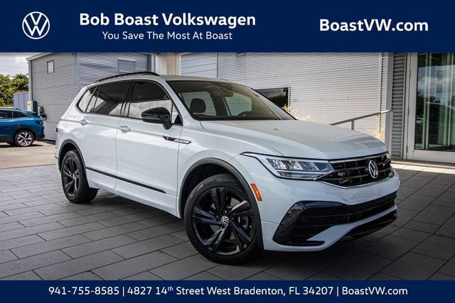 2023 Volkswagen Tiguan SE R-Line Black FWD photo