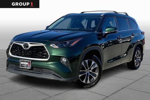 2023 Toyota Highlander XLE FWD photo