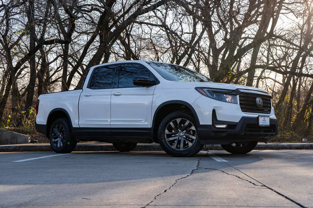 2023 Honda Ridgeline Sport AWD photo