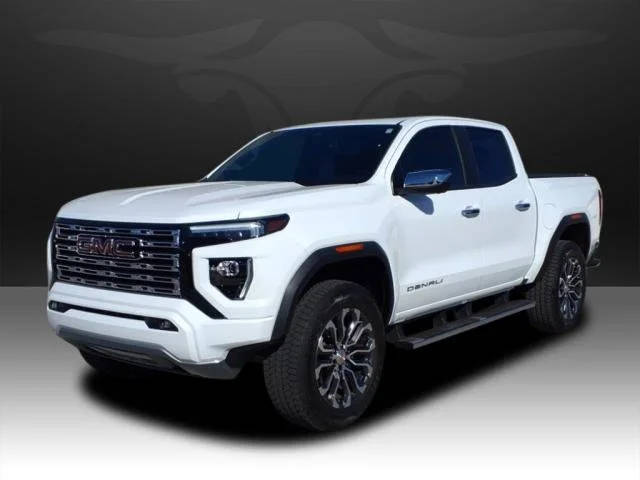 2023 GMC Canyon 4WD Denali 4WD photo