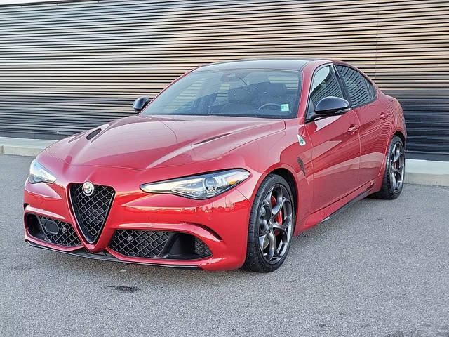 2023 Alfa Romeo Giulia Quadrifoglio RWD photo