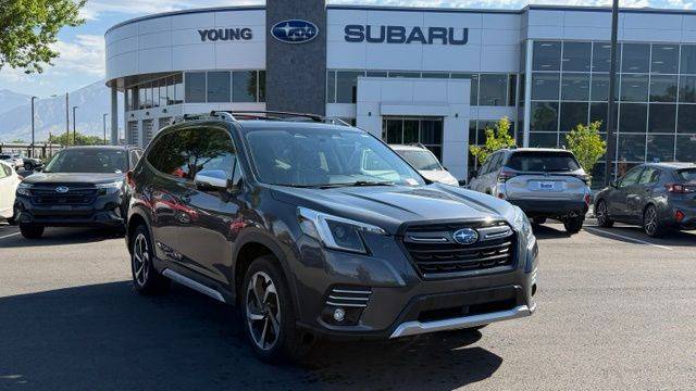 2023 Subaru Forester Touring AWD photo