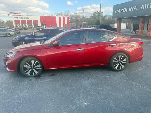 2022 Nissan Altima 2.5 SV FWD photo