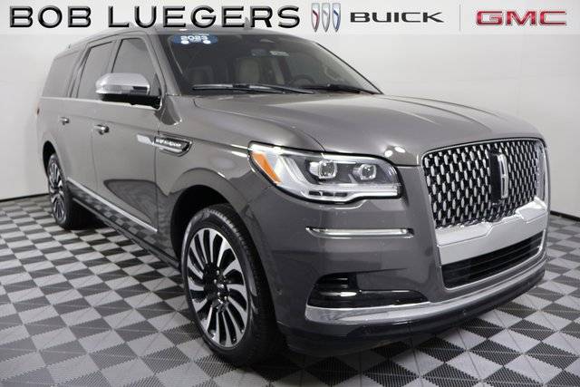 2023 Lincoln Navigator L Black Label 4WD photo