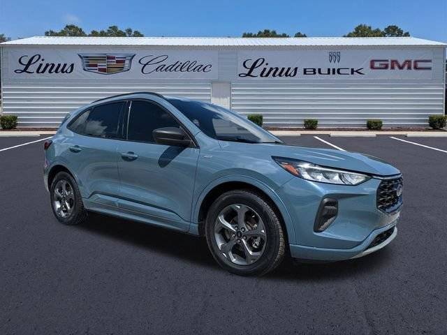 2023 Ford Escape ST-Line FWD photo