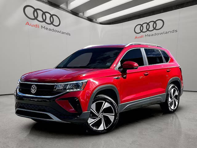 2023 Volkswagen Taos SE AWD photo