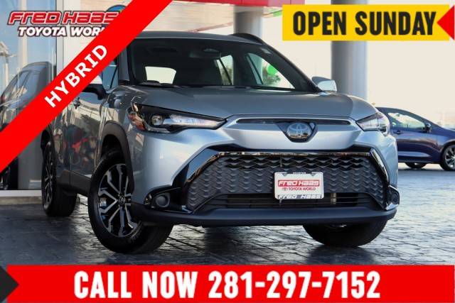 2023 Toyota Corolla Cross Hybrid SE AWD photo