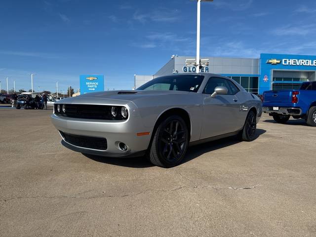 2023 Dodge Challenger SXT RWD photo