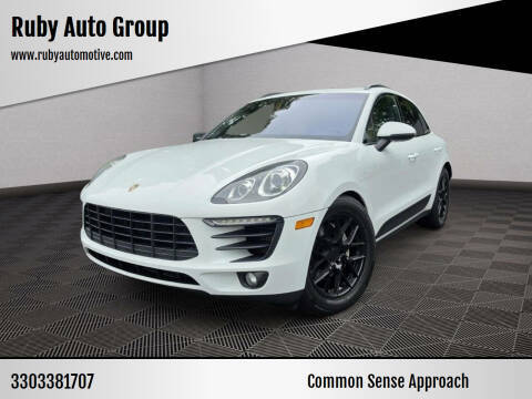2016 Porsche Macan S AWD photo