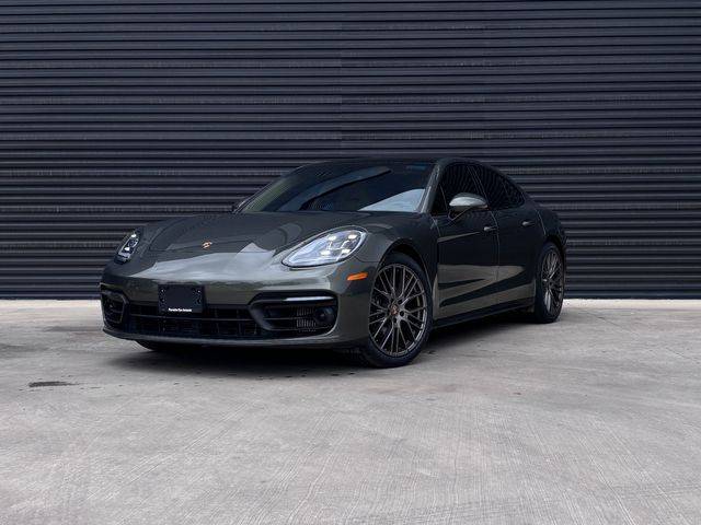 2023 Porsche Panamera Platinum Edition RWD photo