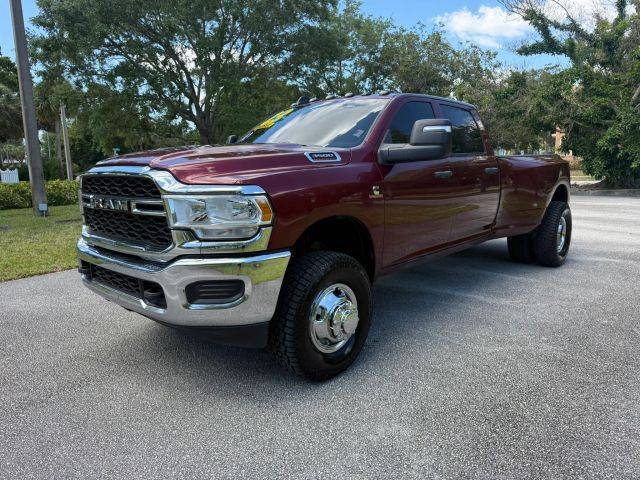 2023 Ram 3500 Tradesman 4WD photo