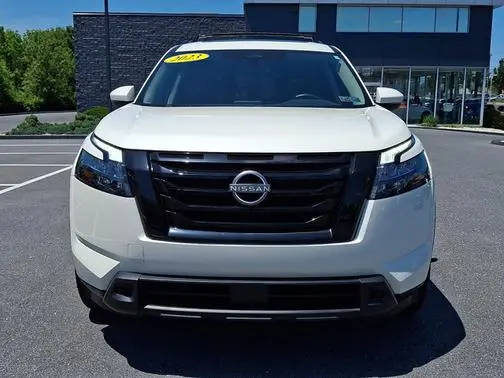 2023 Nissan Pathfinder SV 4WD photo