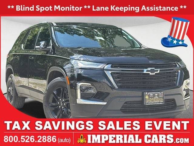 2023 Chevrolet Traverse LT Cloth AWD photo