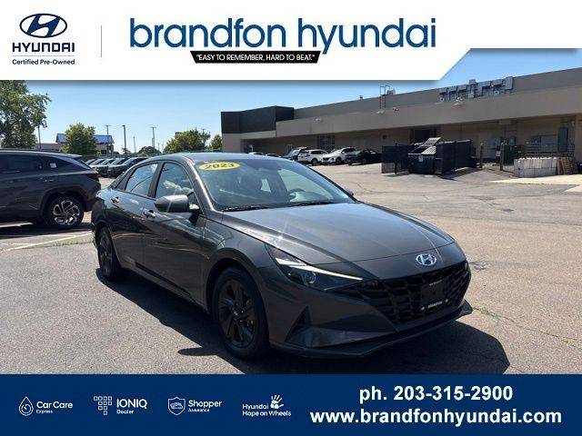 2023 Hyundai Elantra SEL FWD photo