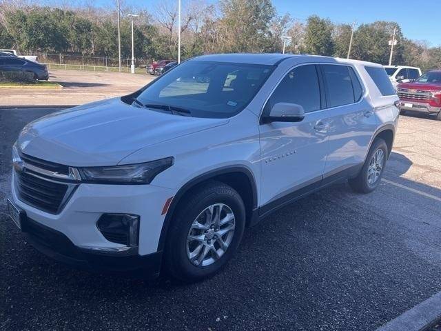 2023 Chevrolet Traverse LS AWD photo