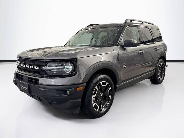 2023 Ford Bronco Sport Outer Banks 4WD photo
