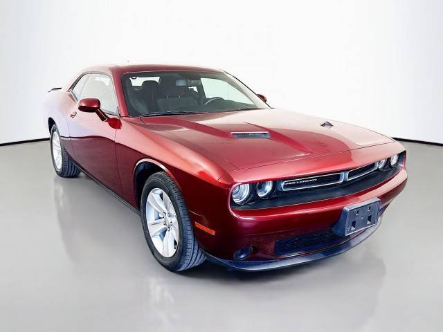 2023 Dodge Challenger SXT RWD photo