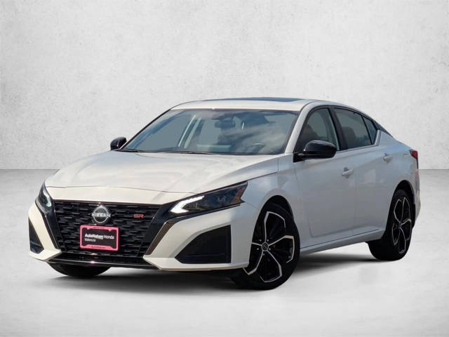 2023 Nissan Altima 2.5 SR AWD photo