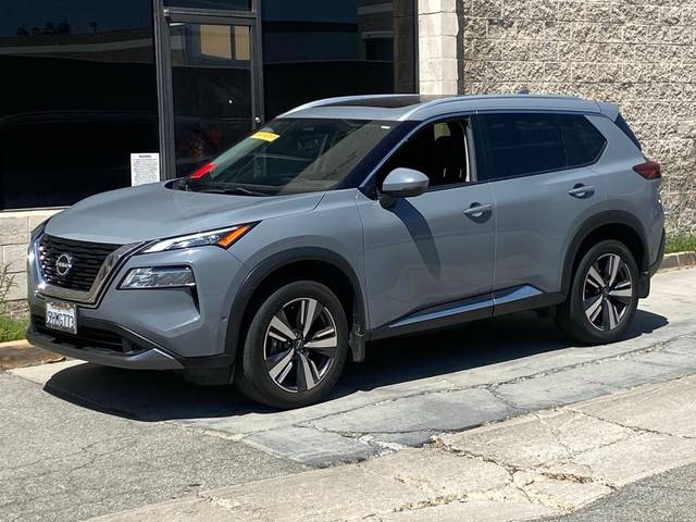2023 Nissan Rogue SL FWD photo