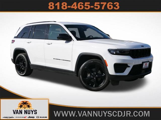 2023 Jeep Grand Cherokee Altitude 4WD photo