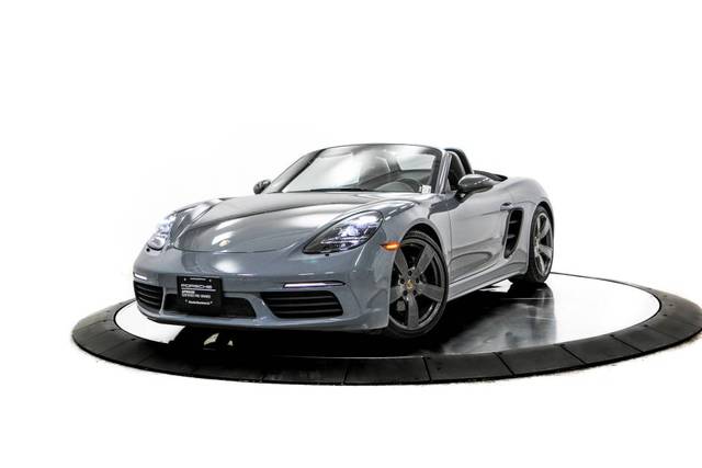 2023 Porsche Boxster T RWD photo