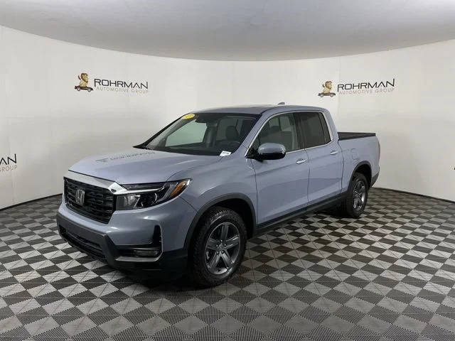 2023 Honda Ridgeline RTL-E AWD photo