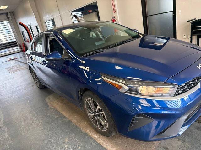 2023 Kia Forte LXS FWD photo