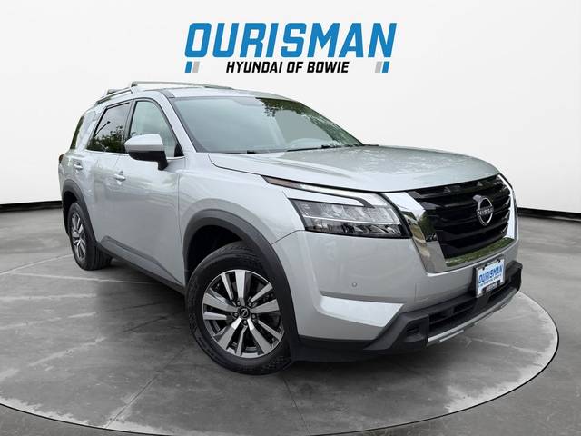 2023 Nissan Pathfinder SL 4WD photo