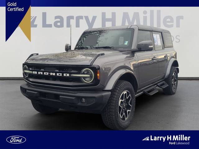 2023 Ford Bronco 4 Door Outer Banks 4WD photo
