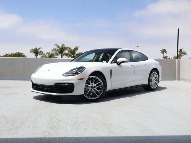 2023 Porsche Panamera Platinum Edition RWD photo
