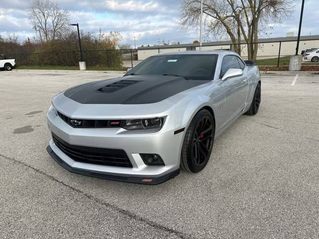 2015 Chevrolet Camaro SS RWD photo