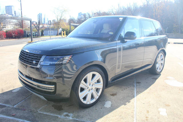 2023 Land Rover Range Rover SE AWD photo