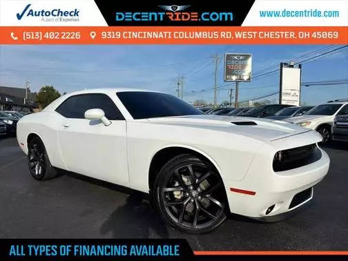 2023 Dodge Challenger SXT RWD photo