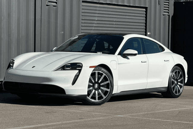 2023 Porsche Taycan  RWD photo