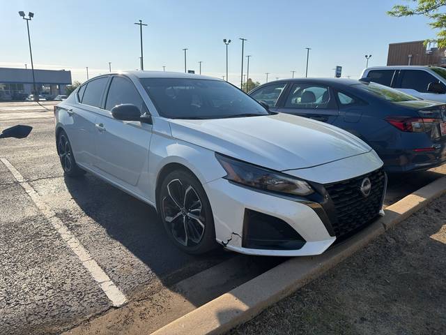 2023 Nissan Altima 2.5 SR FWD photo