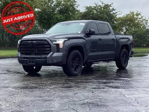 2023 Toyota Tundra SR5 4WD photo