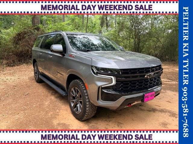 2023 Chevrolet Suburban Z71 4WD photo
